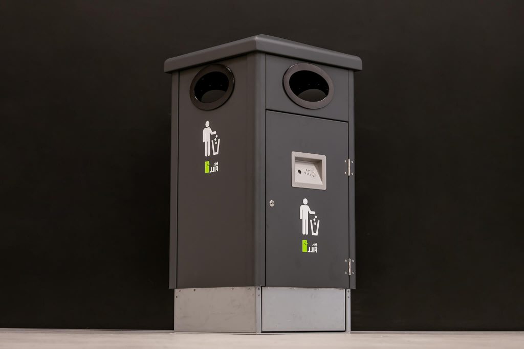 Smart Bins - Solar, Compacting Smart Public Bin | Smart City